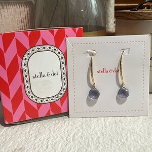 Stella & Dot gold ARC drop purple earrings